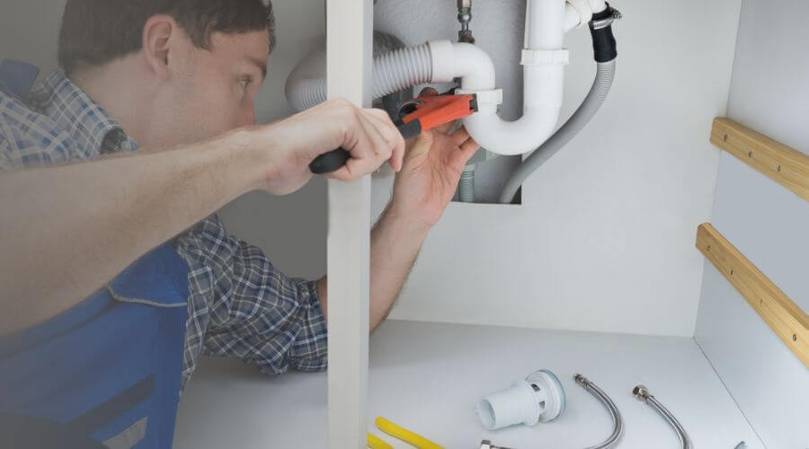 Professional clogged toilet repair in Garrett, WY